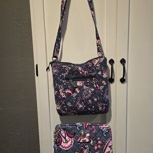 Vera Bradley Felicity Paisley Large Crossbody And Wallet.